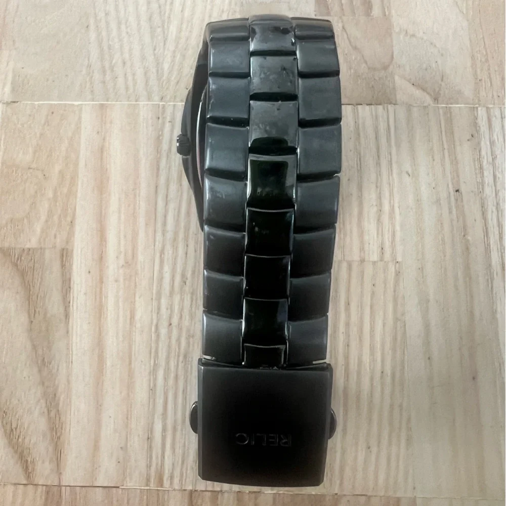 Relic mens rectangular black watch NEW BATTERY